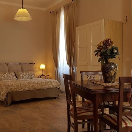 La Salita B&B วิแตร์โบ ภายนอก รูปภาพ